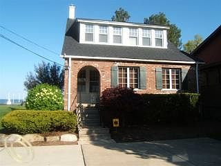 1st image of 34222 Jefferson Ave