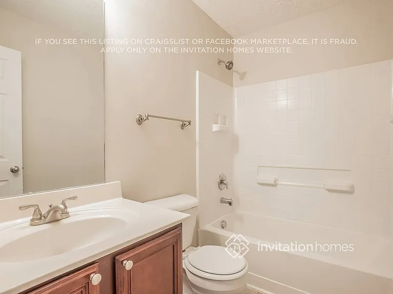 8712 Ambonnay Dr — Photo 14
