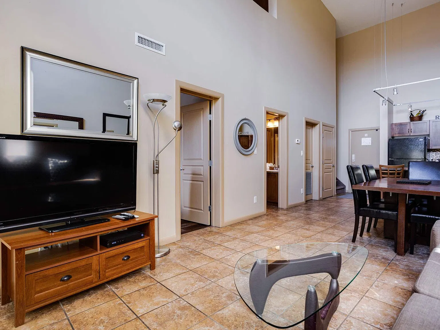 2 bed, 1134 sqft, $2,150 — Photo 4