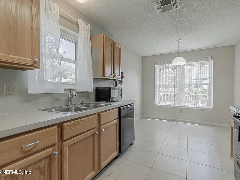 2645 Cobblestone Forest Dr — Photo 15
