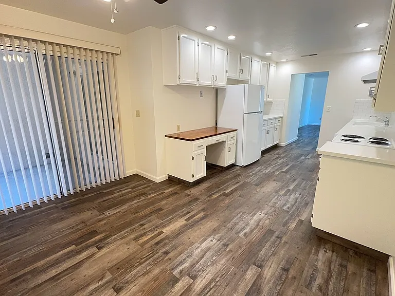 3469 Claremont Ave — Photo 5