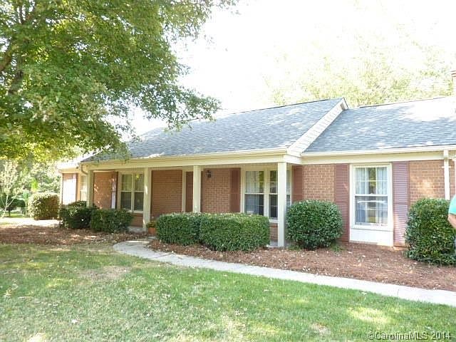 1st image of 11823 Mirror Lake Dr