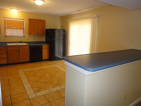 3rd image of 8419 Dahlgren Ln