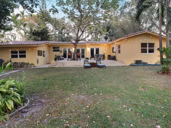 11410 Griffing Bl, Biscayne Park, FL 33161