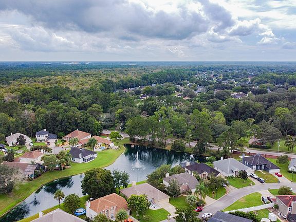 5th image of 11629 Alexis Forest Dr E
