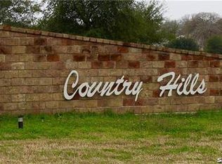 1165 Country View Dr, La Vernia, TX 78121