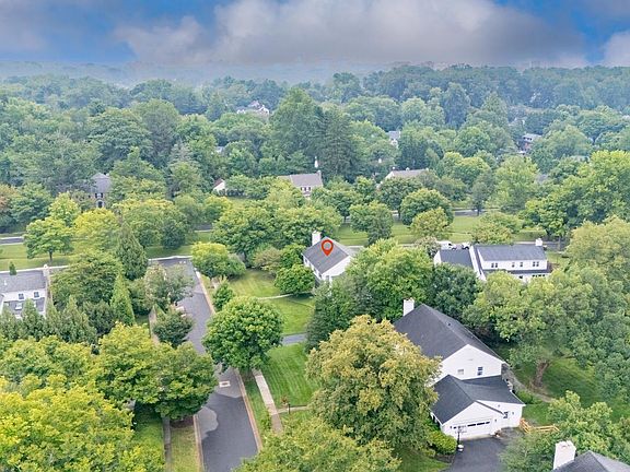 4th image of 718 Princeton Rd