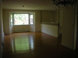 10710 Francis Dr, Silver Spring, MD 20902