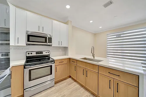 17620 NW 73rd Ave #20517 Photo 1 17620 NW 73rd Ave #20517 Photo 1