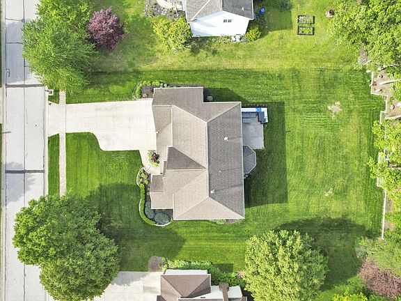 5th image of 13324 Princeton Ln