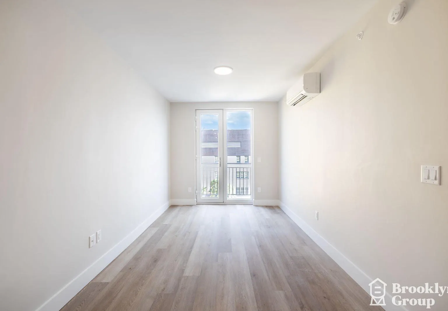 1711 Hancock St — Photo 1