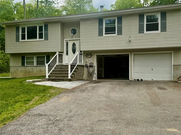 46 Rogers Road, Hyde Park, NY 12538