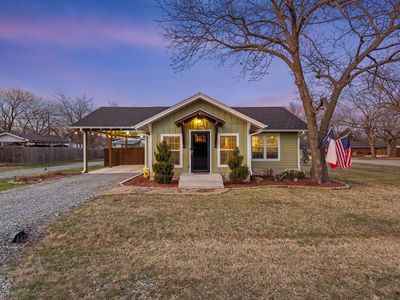 110 E Houston St, Leonard, TX, 75452
