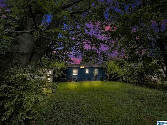 5th image of 1860 Woodland Ave SW
