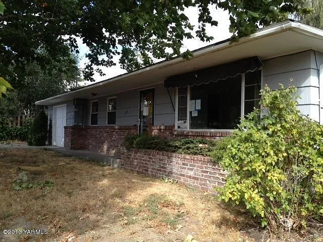 315 N 56th Ave photo 1