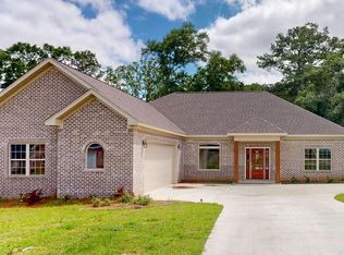 108 Laney Ln, Dothan, AL 36301