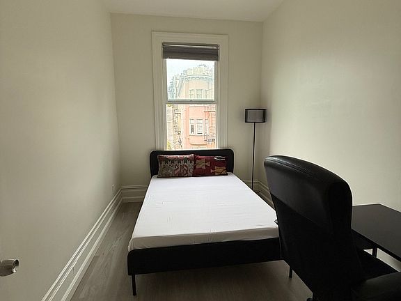 2nd image of 421 Union St #7