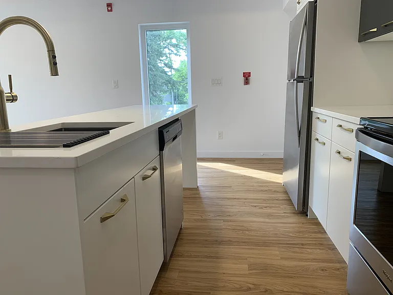 123 Scott St #201 — Photo 4