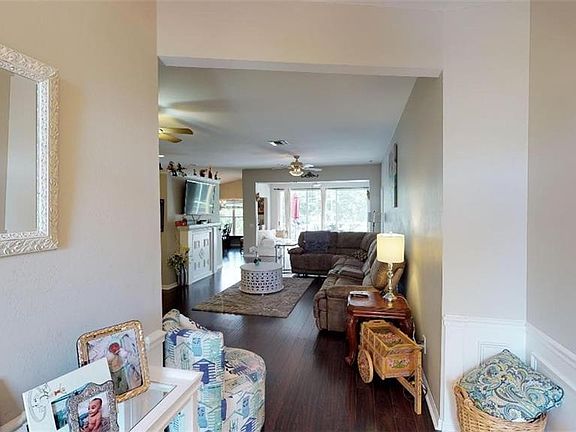 2nd image of 13245 Hampton Park Ct