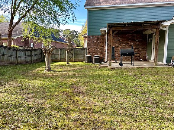 4th image of 360 Indian Hills Dr