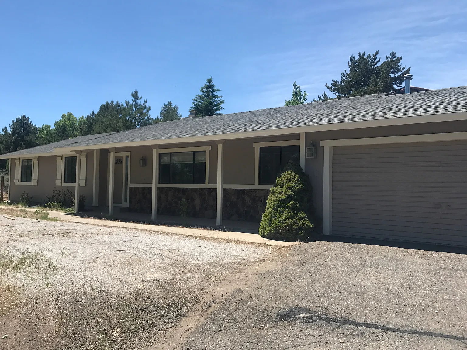 1690 Rock Haven Dr photo 1