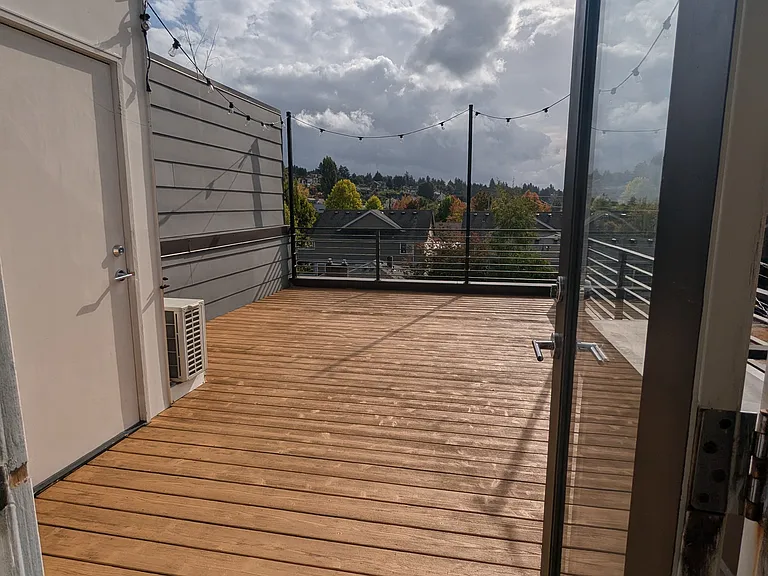 6313B 42nd Ave SW #B — Photo 8