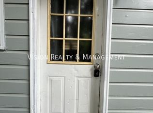 121 Howell Rd #B, Carrollton, GA 30117