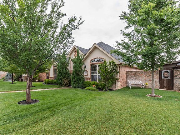 3rd image of 6808 Baccus Dr
