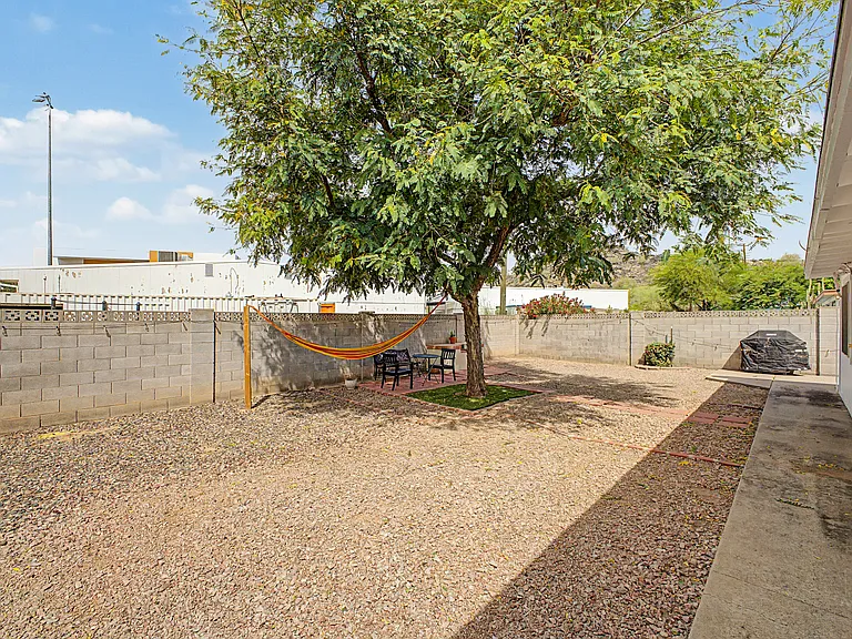 13832 N 17th Ave — Photo 37