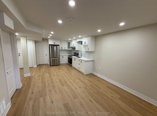 530 Driftcurrent Dr #23, Mississauga, ON L4Z 4G2