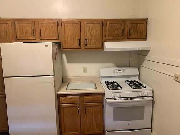 2nd image of 2475 Norfolk Rd