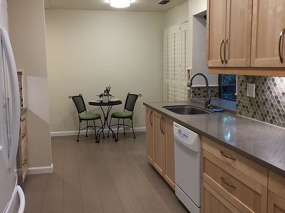 Kitchen nook