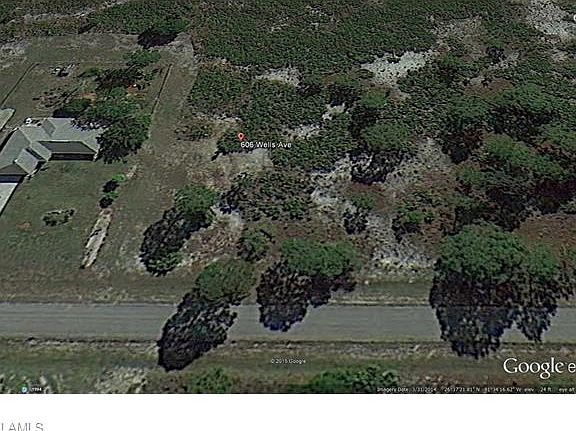 2nd image of 606 Wells Ave
