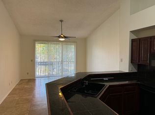 607 Arbor Lake Ln #607, Tampa, FL 33602
