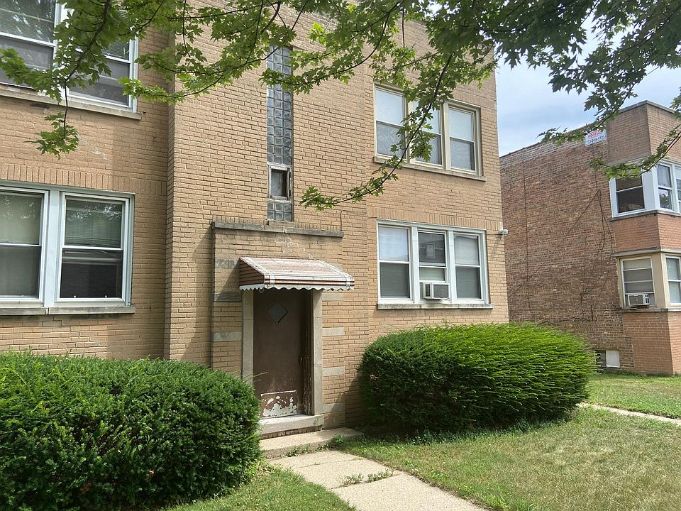 1st image of 6535 N California Ave #2N