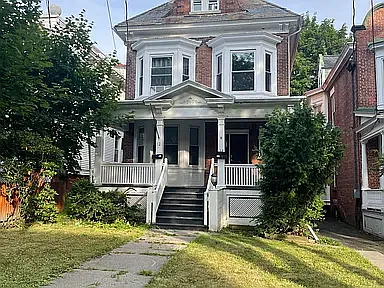 12 S Lake Ave #2B
