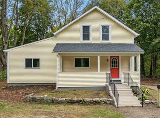 14 Pichie Ln, Pascoag, RI 02859