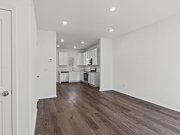 7th image of this home
