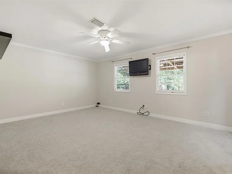 1894 Loma Linda St — Photo 14