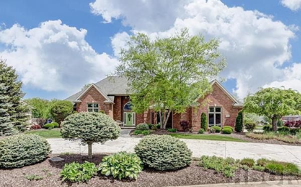1st image of 645 Bentbrook Dr