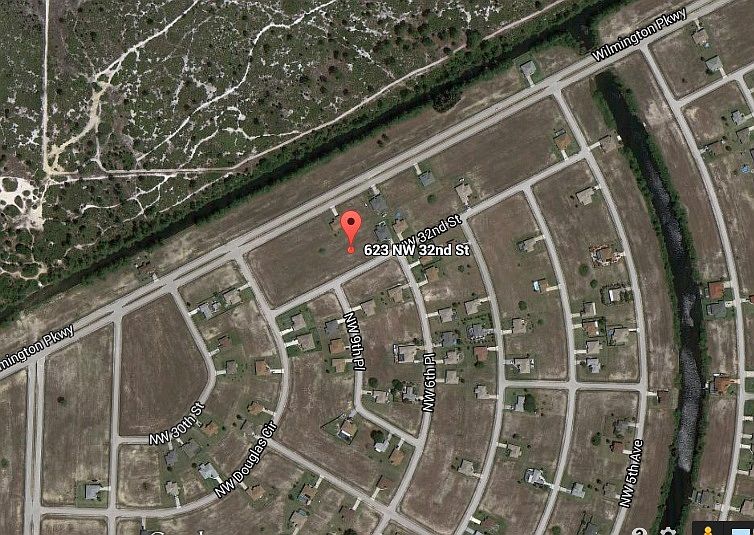 1st image of 623 NW 32nd St