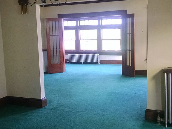 Dining room looking to Living room