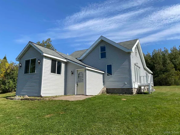 E7025 S Black River Rd, Ironwood, MI 49938