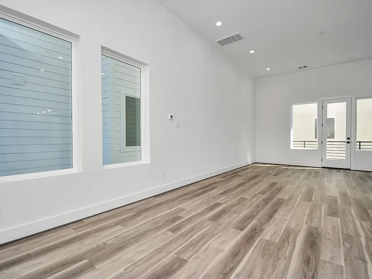 1507 Robin St #B — Photo 18