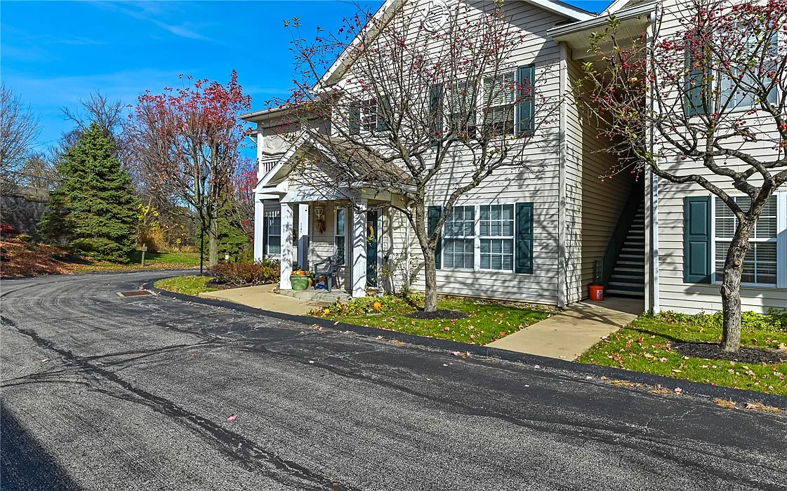 1204 Lenox Dr photo 1
