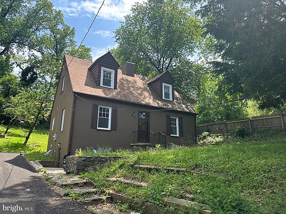 2nd image of 514 Silver Spring Ave