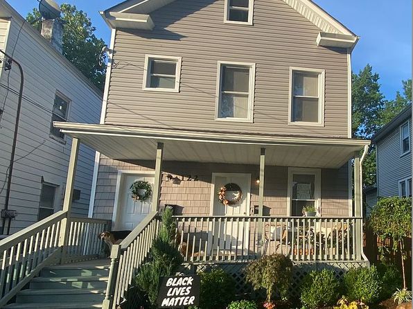 122 W Cherry St