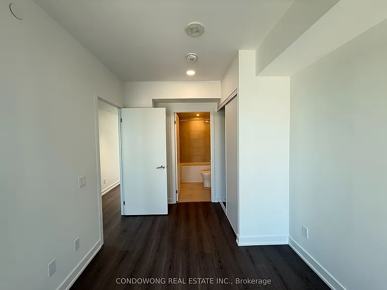 8 Wellesley St W #3309 — Photo 7