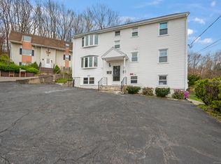 62 Briarwood Rd, Bristol, CT 06010