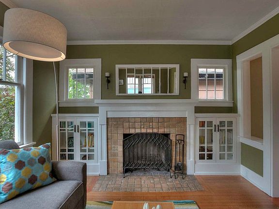 4th image of 4007 Latona Ave NE
